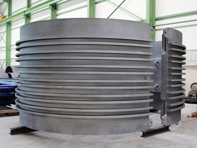 Großbauteile: Treibscheibe für eine Fördermaschine Großbauteile: Treibscheibe für eine Fördermaschine